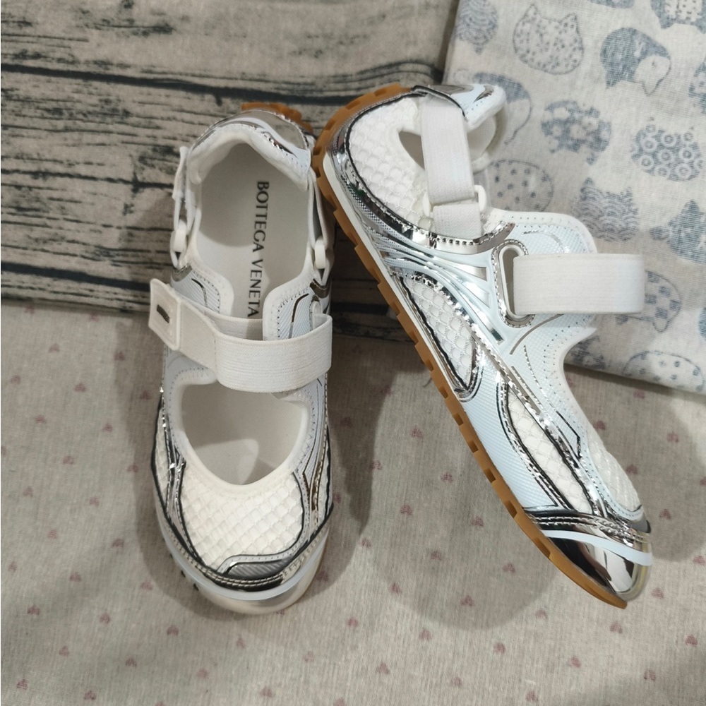 Bottega Veneta White and Silver Womens Mary Jane Sneakers - Picture 5 of 10